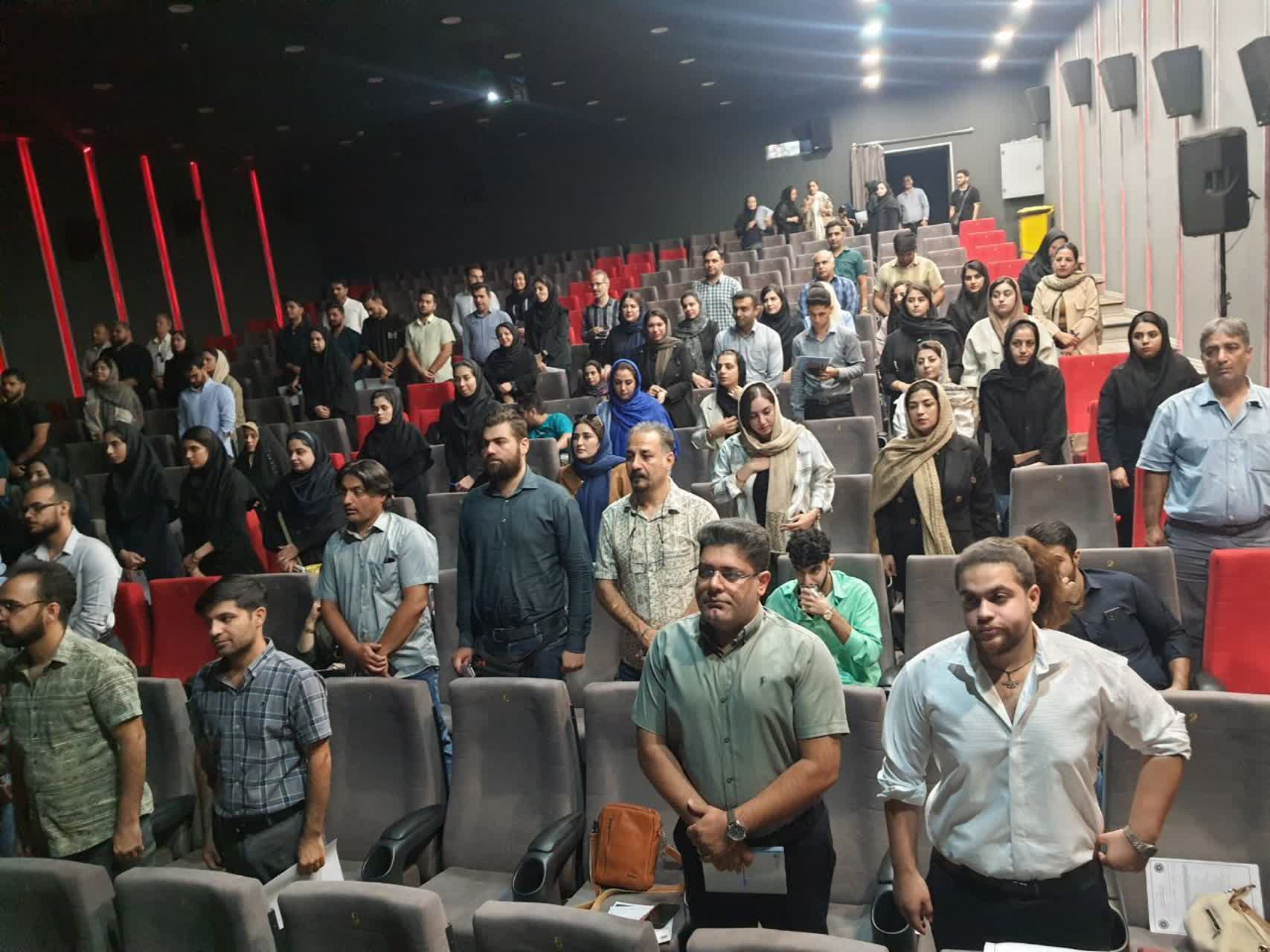 گزارش تصویری دوره آموزشی تهیه و تنظیم اظهارنامه مالیاتی _ دزفول مرداد۱۴۰۴