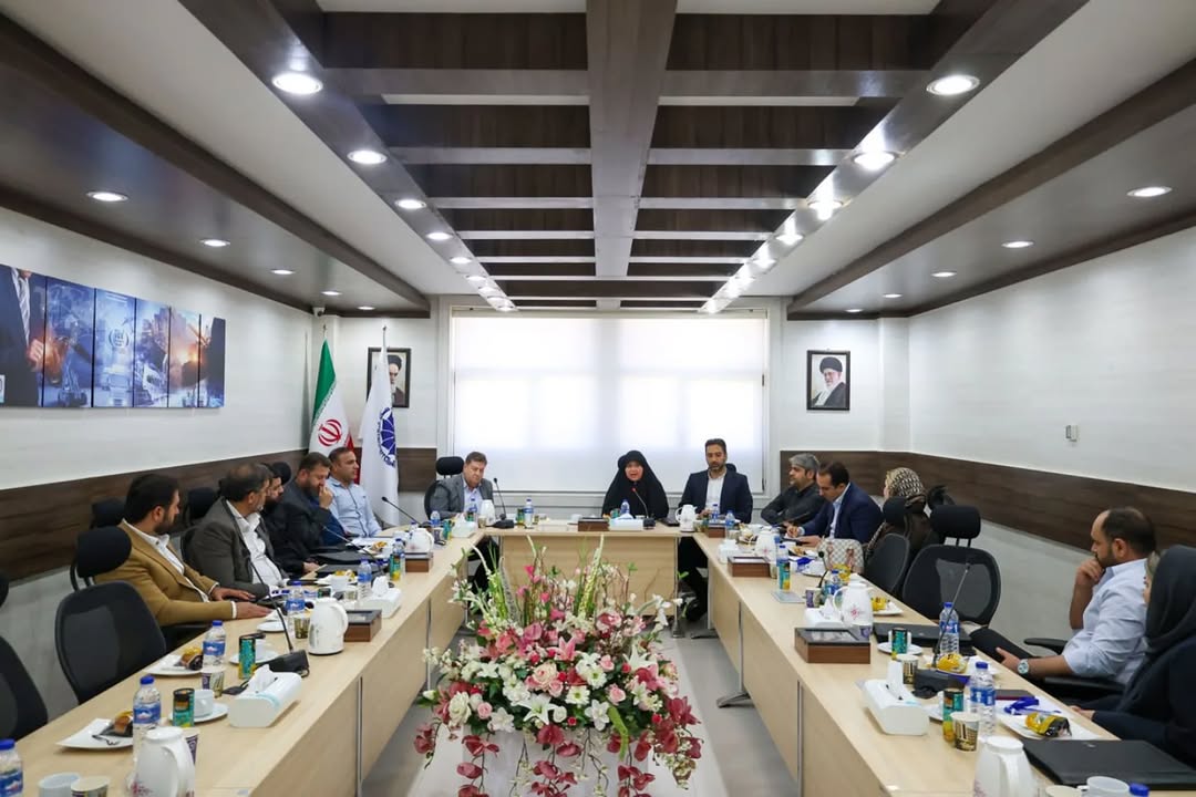 نشست هماهنگی اعزام هیات تجاری اتاق بازرگانی اهواز به روسیه_مهر1404