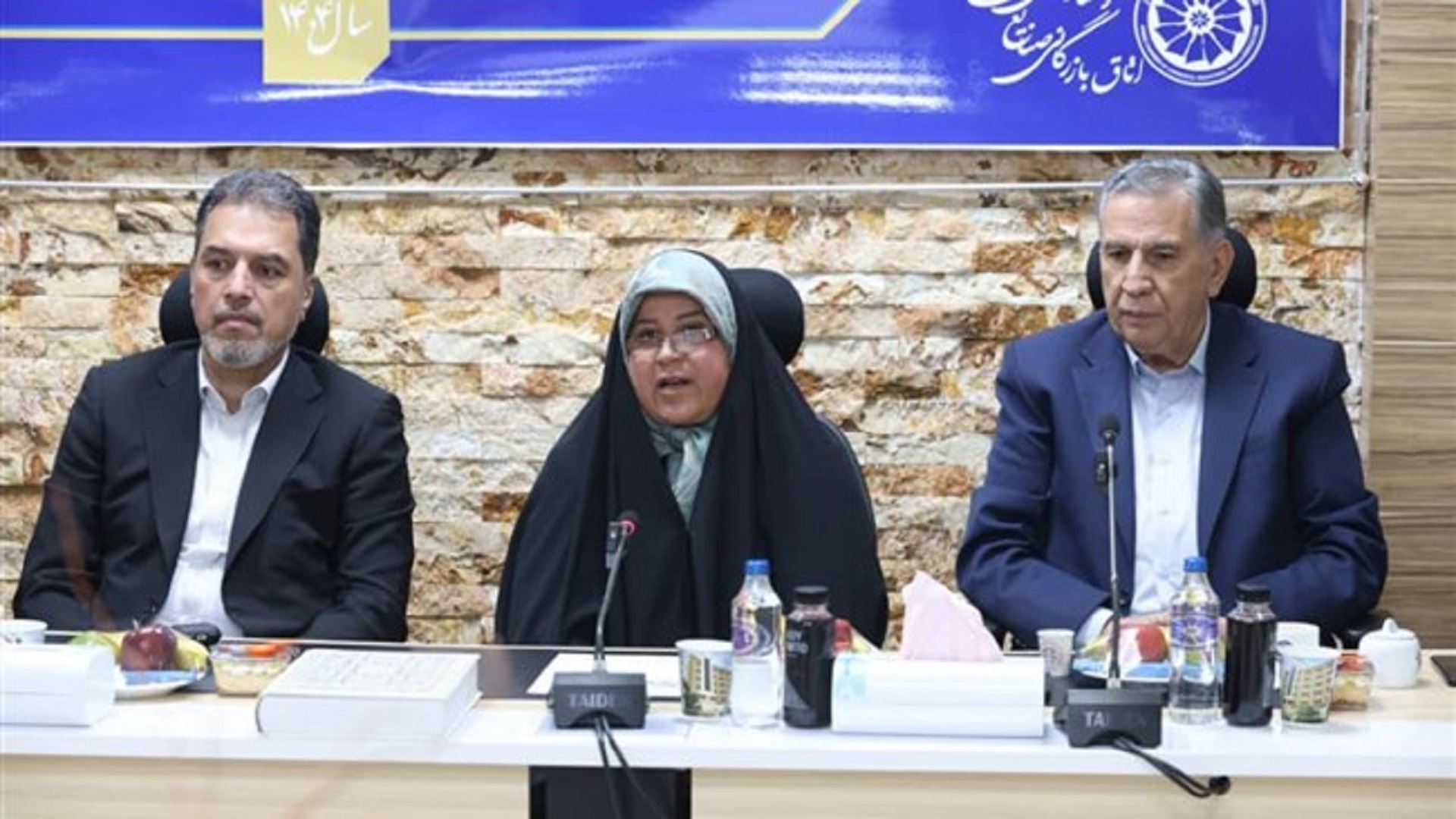 انتقاد رییس اتاق بازرگانی اهواز از سازمان امور مالیاتی؛ شهلا عموری: برای بخشودگی جرایم مالیاتی در استان‌ها سلیقه‌ای عمل می شود
