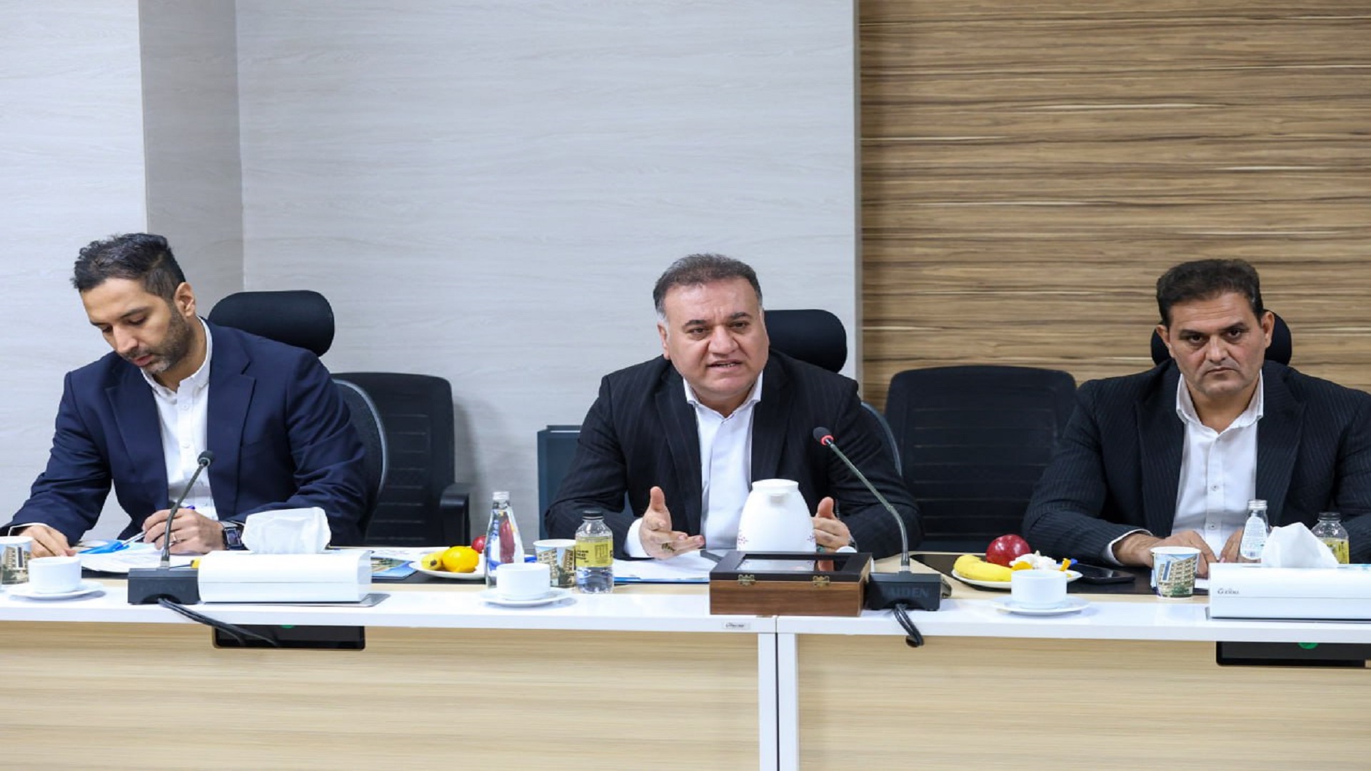 لزوم تلاش جدی برای بهبود فضای کسب‌وکار در خوزستان