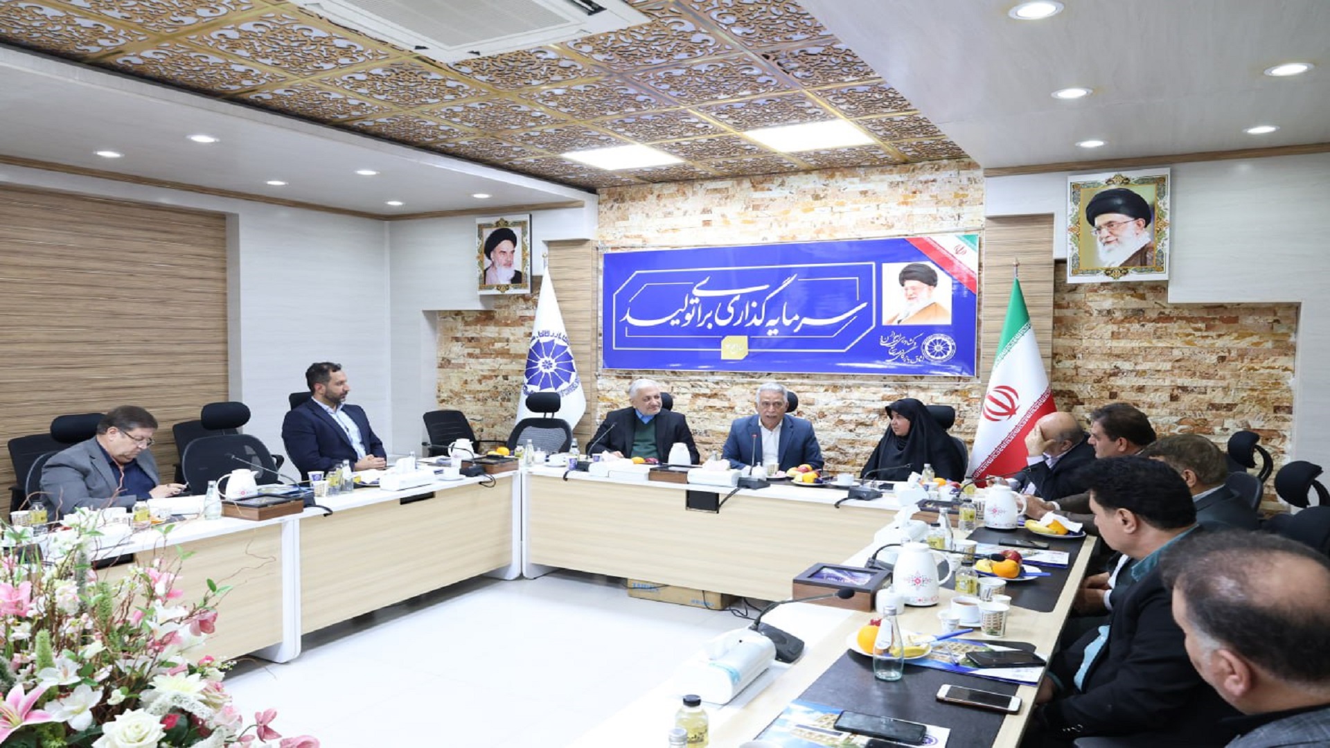 نشست مشترک کارگروه کارشناسی شورای گفتوگوی دولت و بخش خصوصی خوزستان و کمیسیون معدن و صنایع معدنی اتاق بازرگانی اهواز _ دیماه 1404